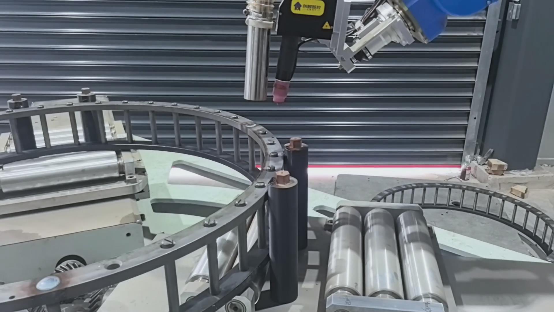 創(chuàng)想智控激光焊縫跟蹤器:軸承塞孔氬弧焊免示教解決方案 創(chuàng)想智控激光焊縫跟蹤器:軸承塞孔氬弧焊免示教解決方案